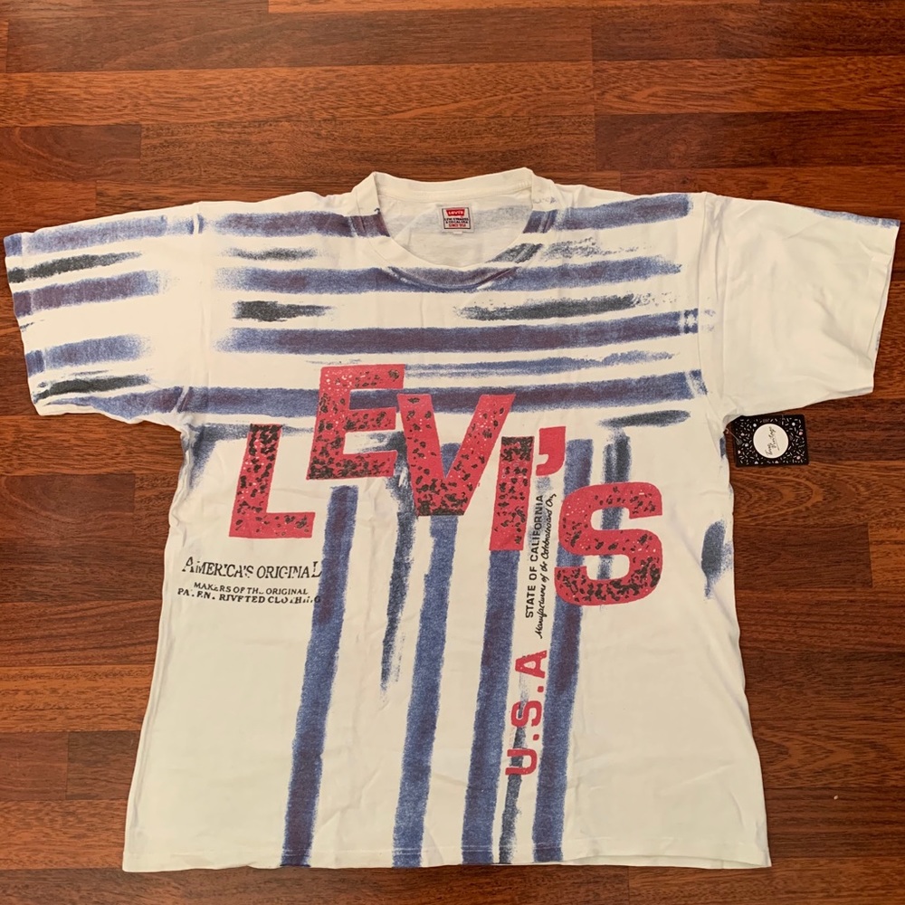Vintage Levi T-shirt
